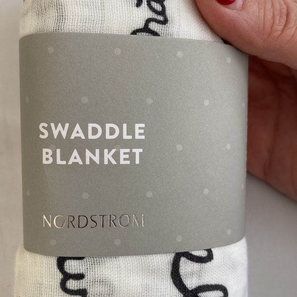 🎀 5/$20 🎀 NWT Nordstrom Muslin Swaddle Blanket White/grey "Hello" - Picture 2 of 10